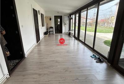 Casă cu 4 camere cu Teren 555 Mp în Eforie