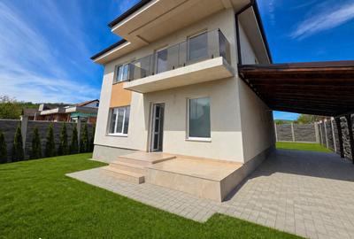 Casă cu 4 camere cu Teren 476 Mp în Cetate