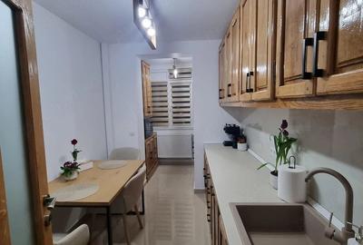 Apartament cu 3 camere decomandat în Craiovei - 1