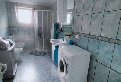 Casă cu 4 camere în Tecuci