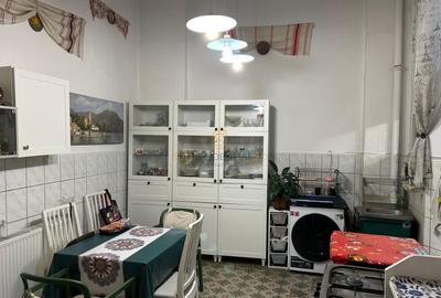 Apartament cu 4 camere decomandat în Moșilor - 11