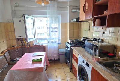 Apartament cu 3 camere decomandat în Mircea cel Bătrân - 2