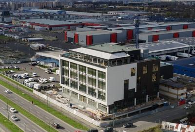 Spațiu comercial, de 260 mp, în Tractorul - 7