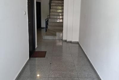 Apartament cu 3 camere decomandat în Exterior Vest - 4