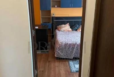 Garsonieră decomandată în Lipovei