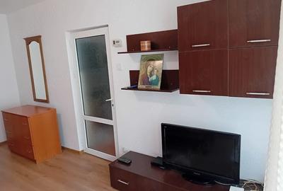 Garsonieră decomandată, mobilată în Iancului