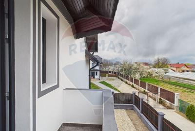 Casă individuală cu 5 camere cu Teren 457 Mp în Dobreni - 28