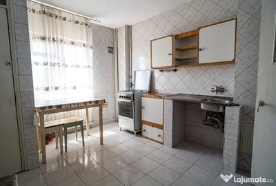 Apartament cu 3 camere decomandat în Mărășești - 9