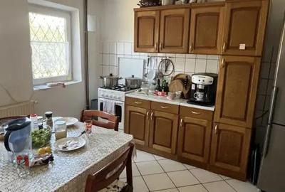 Casă cu 10 camere cu Teren 625 Mp în Păușești - 8