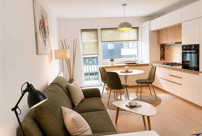 Apartament cu 2 camere decomandat în Tractorul