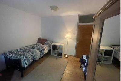 Apartament cu 4 camere decomandat, mobilat în 13 Septembrie