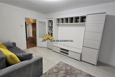 Apartament cu 3 camere semidecomandat, mobilat în Berceni