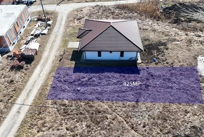 Teren de 425 mp, în Periferie - 2