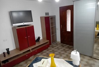 Casă cu Teren 1200 Mp în Central - 2