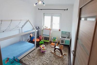 Apartament cu 3 camere în Central - 1