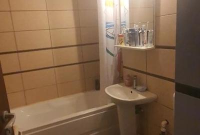 Apartament cu 3 camere decomandat în Central - 9