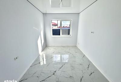 Casă cu 3 camere cu Teren 305 Mp în Holboca