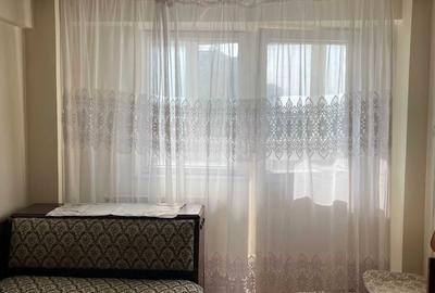 Apartament cu 3 camere decomandat în Central - 1