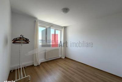 Apartament cu 3 camere decomandat în Dristor