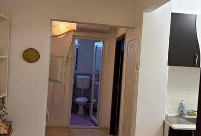 Apartament cu 2 camere decomandat în Km 4-5