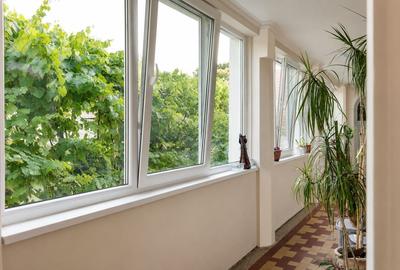 Casă cu 6 camere cu Teren 4500 Mp în Central