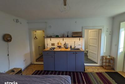 Casă cu 3 camere cu Teren 2987 Mp în Central - 2