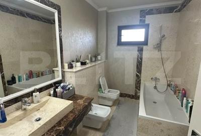 Apartament cu 4 camere în Central - 15