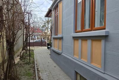 Casă individuală cu 5 camere cu Canalizare în Tomis II - 7