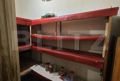 Apartament cu 3 camere decomandat în Tudor