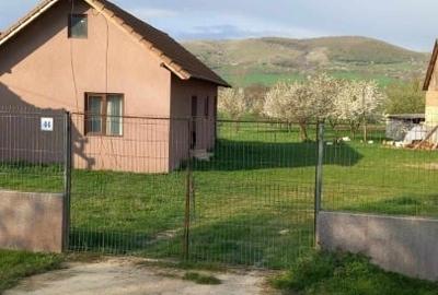 Casă individuală cu 2 camere cu Canalizare în Benic - 12