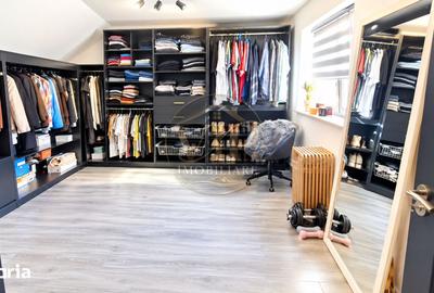 Casă cu 5 camere cu Teren 700 Mp în Cetate