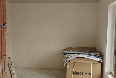 Casă cu 3 camere cu Teren 562 Mp în Central
