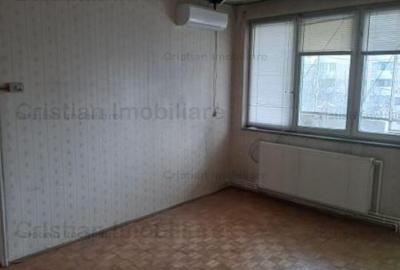 Apartament cu 3 camere semidecomandat în Independenței - 1