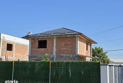 Casă cu 3 camere cu Teren 120 Mp în Trivale