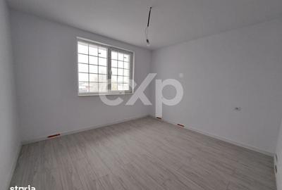 Casă cu 4 camere cu Teren 2500 Mp în Trivale