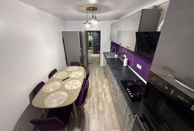 Apartament cu 3 camere decomandat în E3 - 3