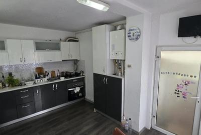 Casă cu Teren 577 Mp în Aninoasa - 4
