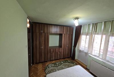 Apartament cu 3 camere decomandat în Micro 16 - 2