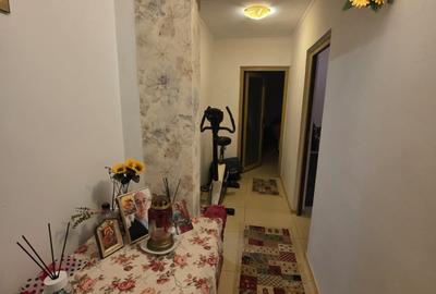 Apartament cu 3 camere decomandat în Brotăcei - 15