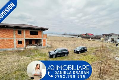 Casă cu 4 camere cu Canalizare în 9 Mai - 1