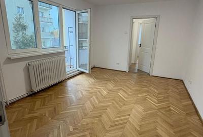 Apartament cu 3 camere în Grigorescu