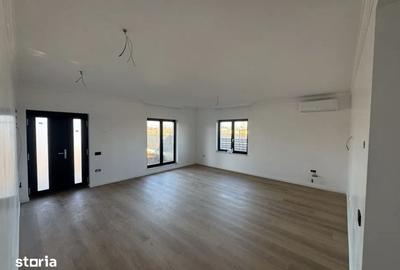 Casă cu 3 camere cu Teren 500 Mp în Central - 4