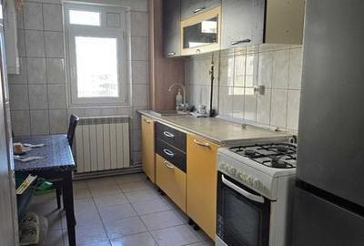 Apartament cu 4 camere semidecomandat în Central - 2