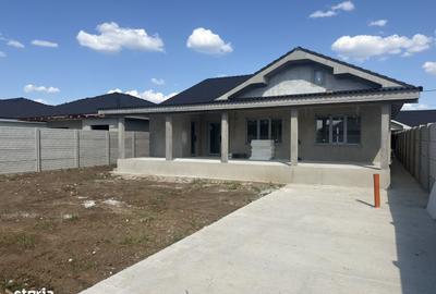 Casă cu 4 camere cu Teren 501 Mp în Sântandrei