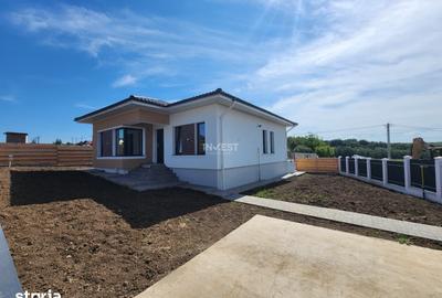 Casă cu 4 camere cu Teren 350 Mp în Miroslava