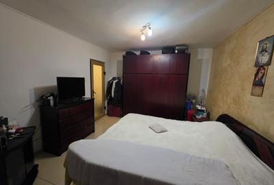 Apartament cu 3 camere decomandat în Brotăcei - 2