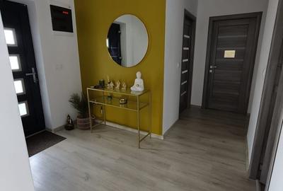 Casă cu 3 camere în Crișeni - 2