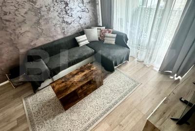 Apartament cu 2 camere decomandat, mobilat în Tractorul