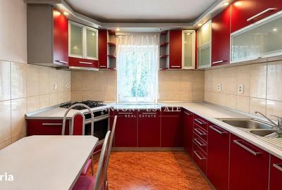 Apartament cu 3 camere decomandat în Rogerius