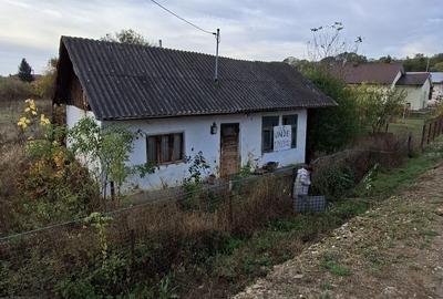 Teren de 1878 mp, în Tescani
